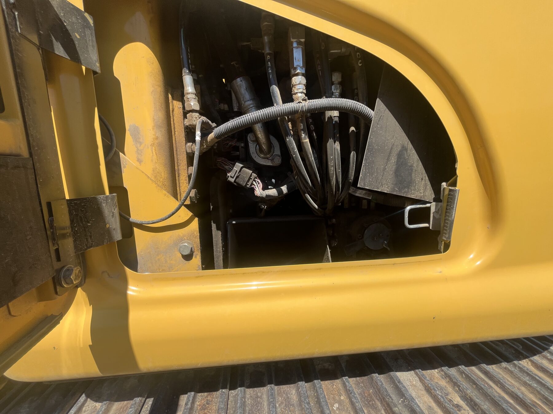 2023 KOBELCO SK140SR LC-7