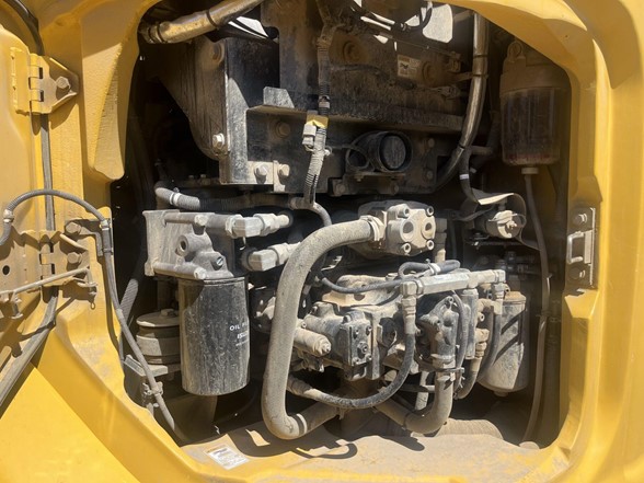 2023 KOBELCO SK140SR LC-7