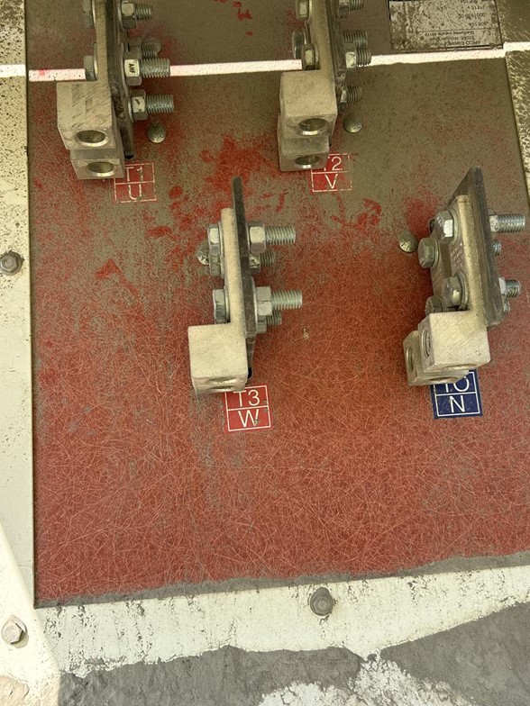 2005 CATERPILLAR XQ800