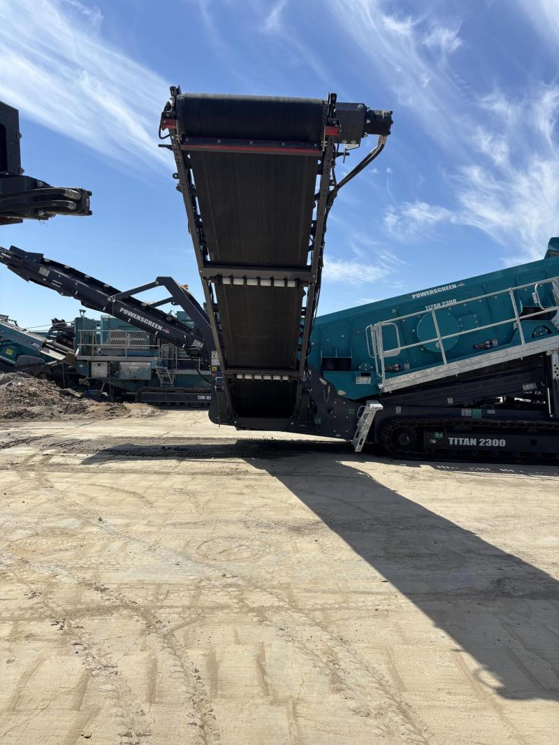 2024 POWERSCREEN TITAN 2300
