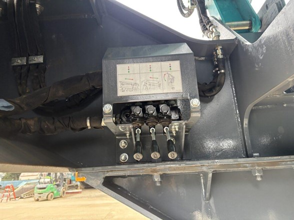 2024 Powerscreen Trakpactor 320