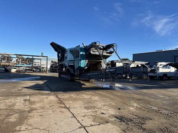 2017 Premiertrak 400X