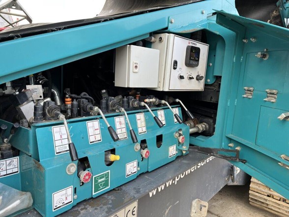 2023 Powerscreen Warrior 1800X