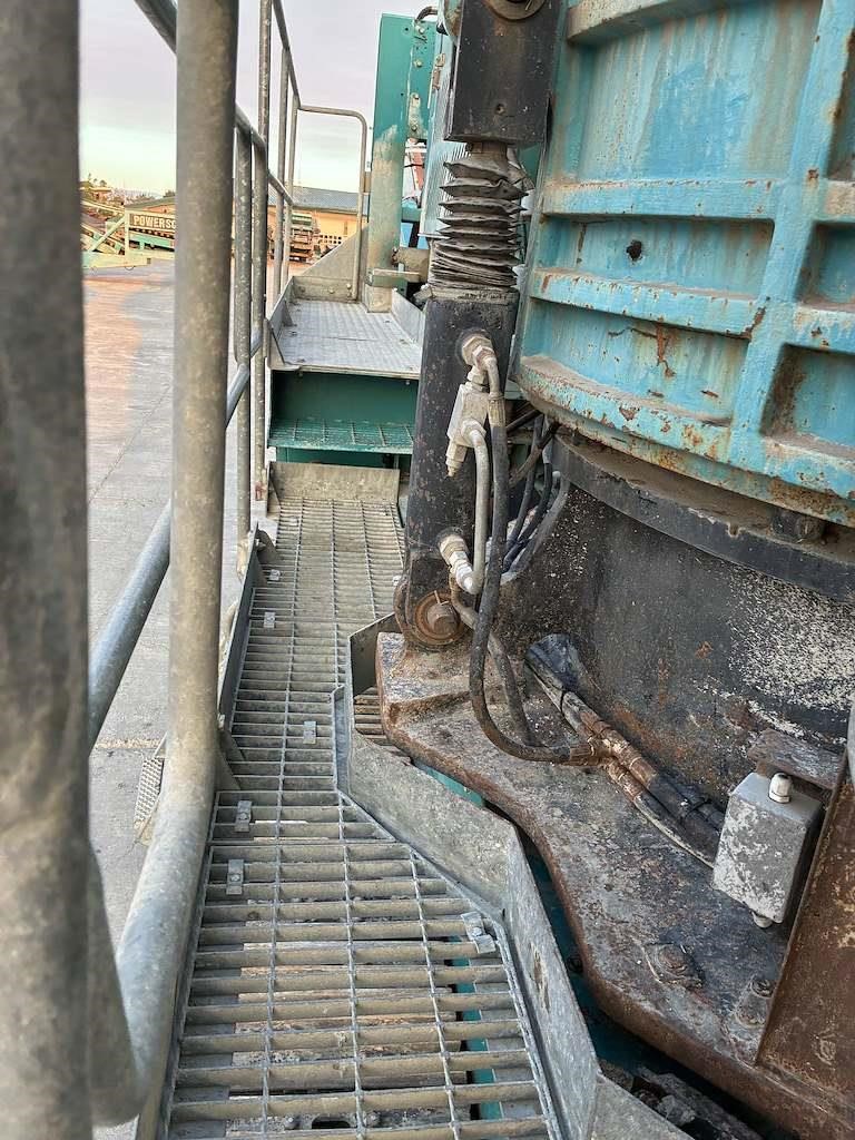 2012 Powerscreen 1300 Maxtrak