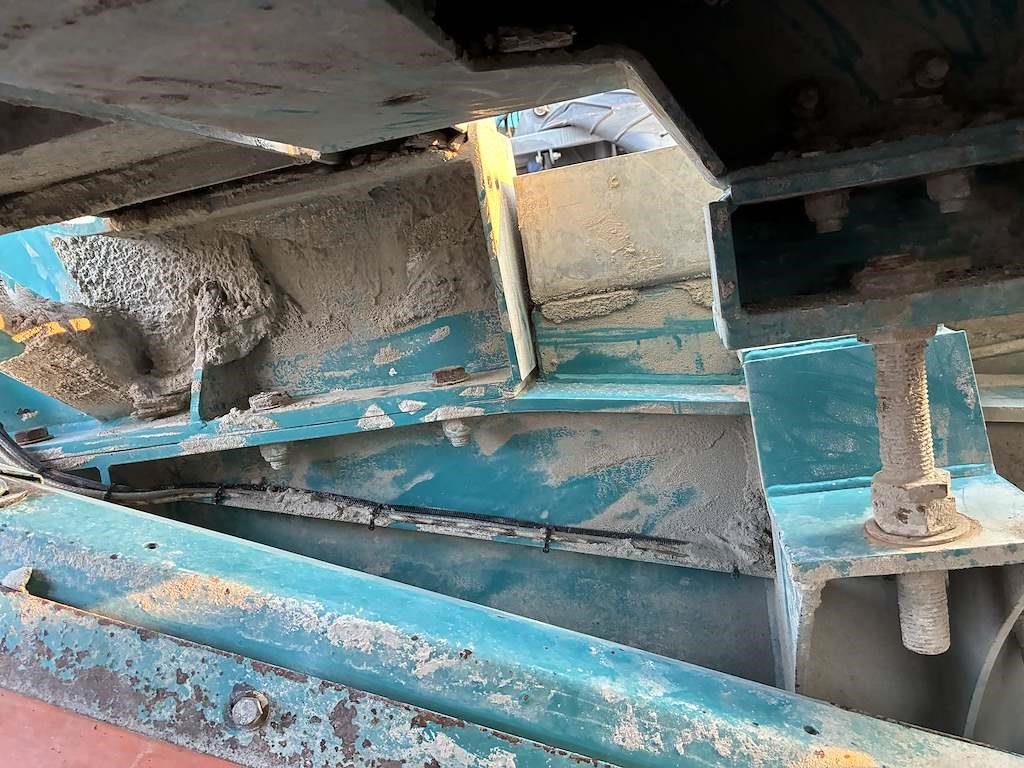 2012 Powerscreen 1300 Maxtrak
