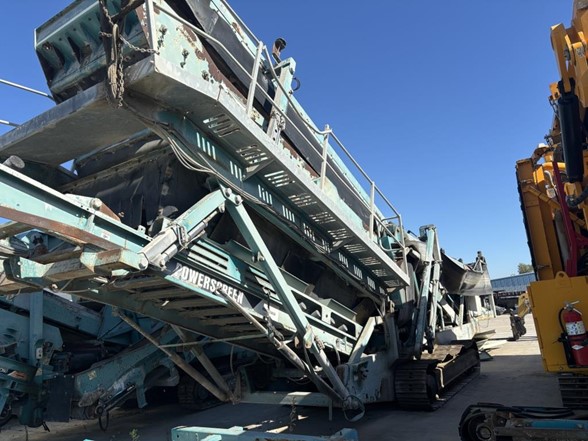 Cribadora Powerscreen Chieftain 2100 2006