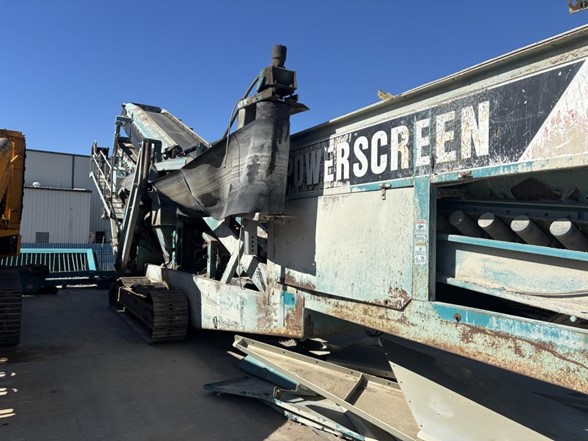 2006 Powerscreen Chieftain 2100