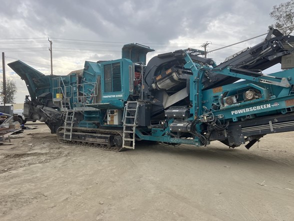 2020 POWERSCREEN TRAKPACTOR 320SR