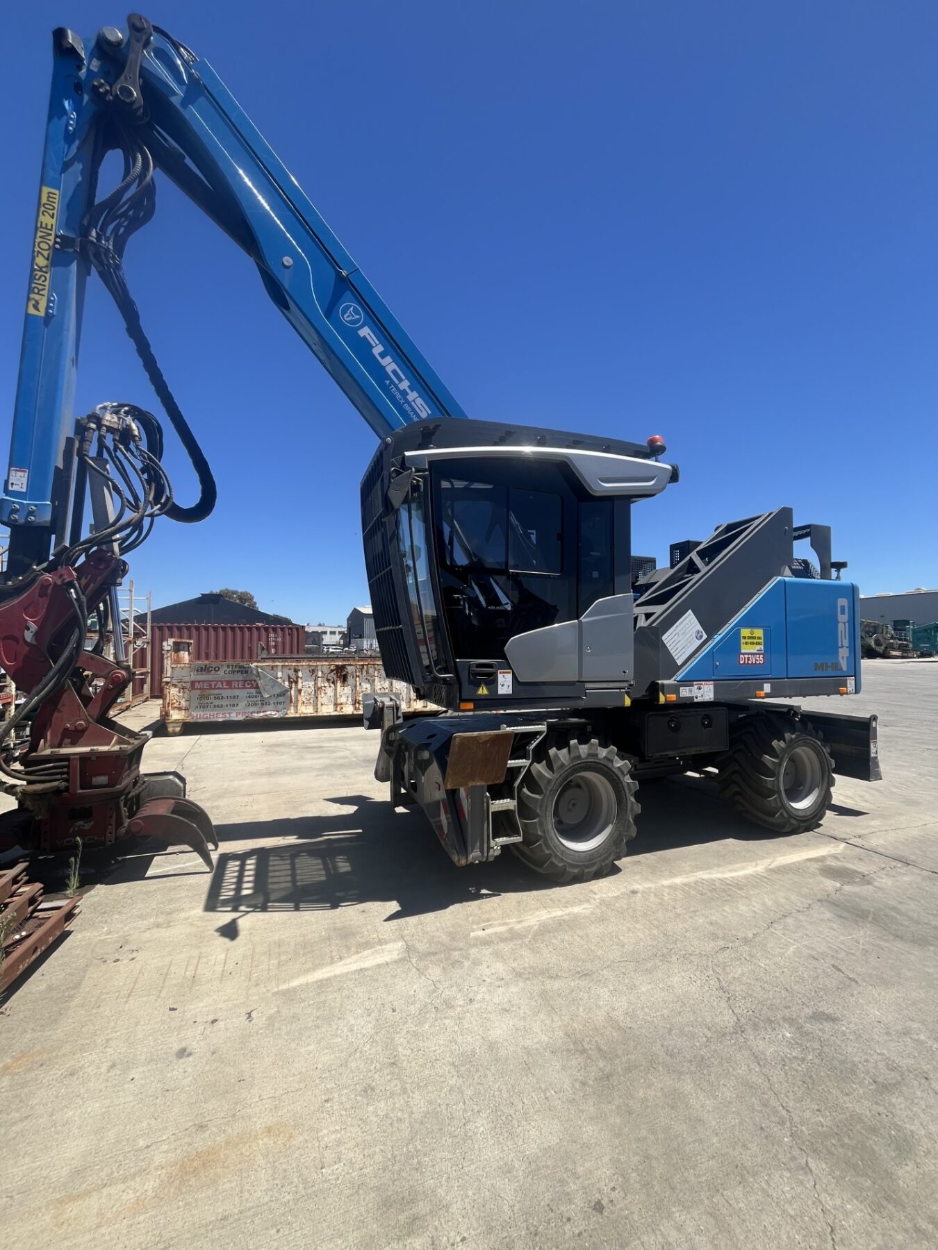 2025 FUCHS MHL420